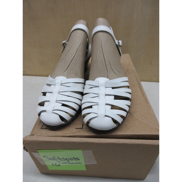 NWT Softspots Women's Tatianna White Sandals Size 10 - Picture 1 of 5